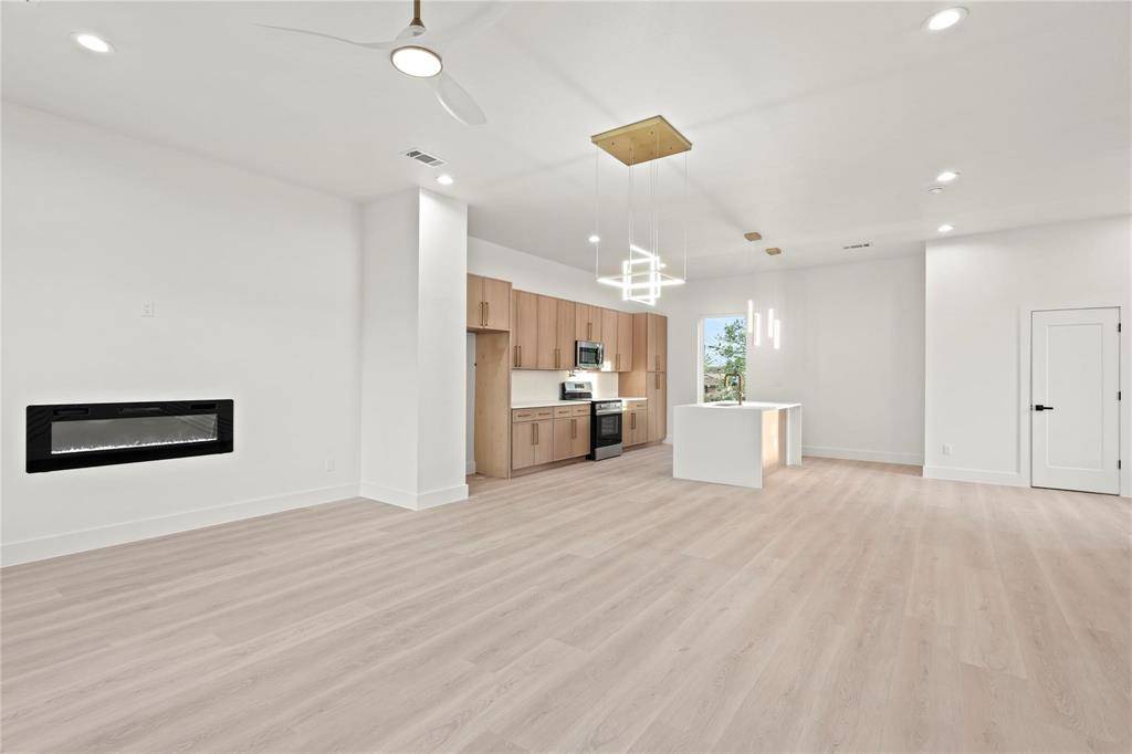 1902 Homeland Street, Dallas, TX 75212