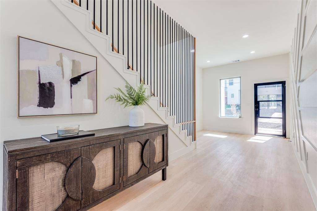 1307 Valley Street, Dallas, TX 75203