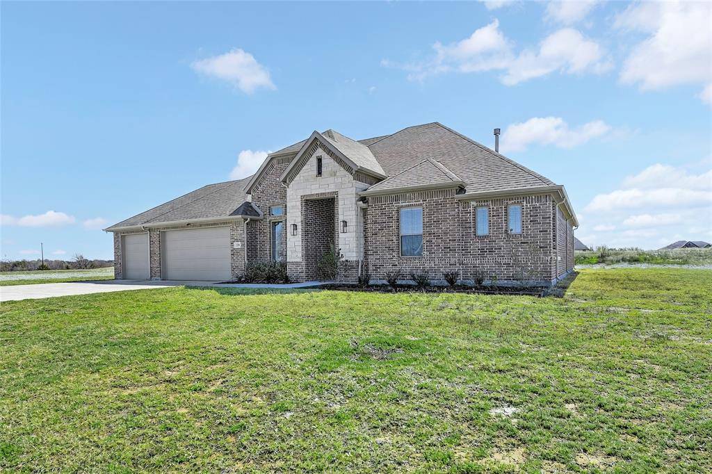 209 Basalt Lane, Reno, TX 76020