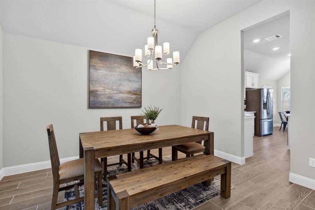 545 Clifton Court, Midlothian, TX 76065