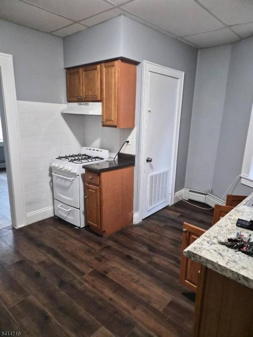 75-77 Center St #5, Clifton City, NJ 07011