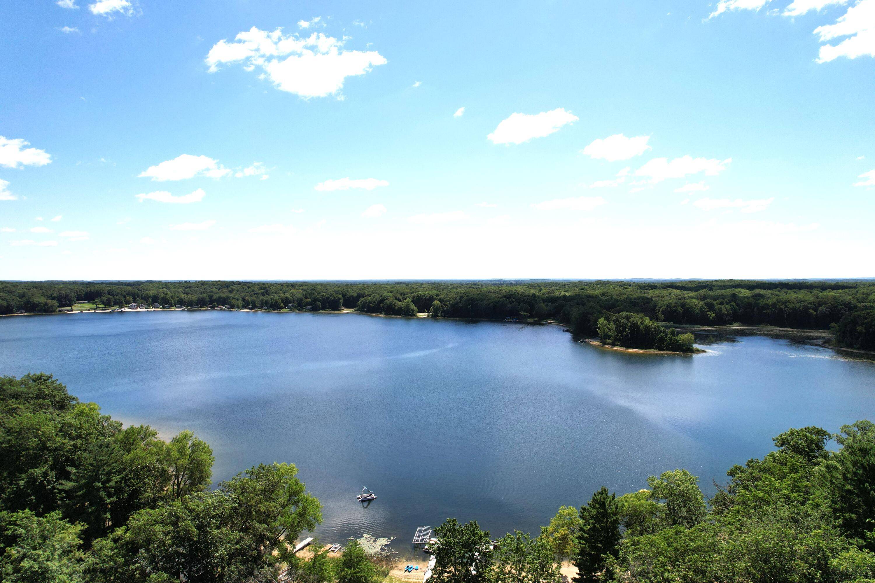 4050 E Ottawa DR, Freesoil Twp, MI 49411