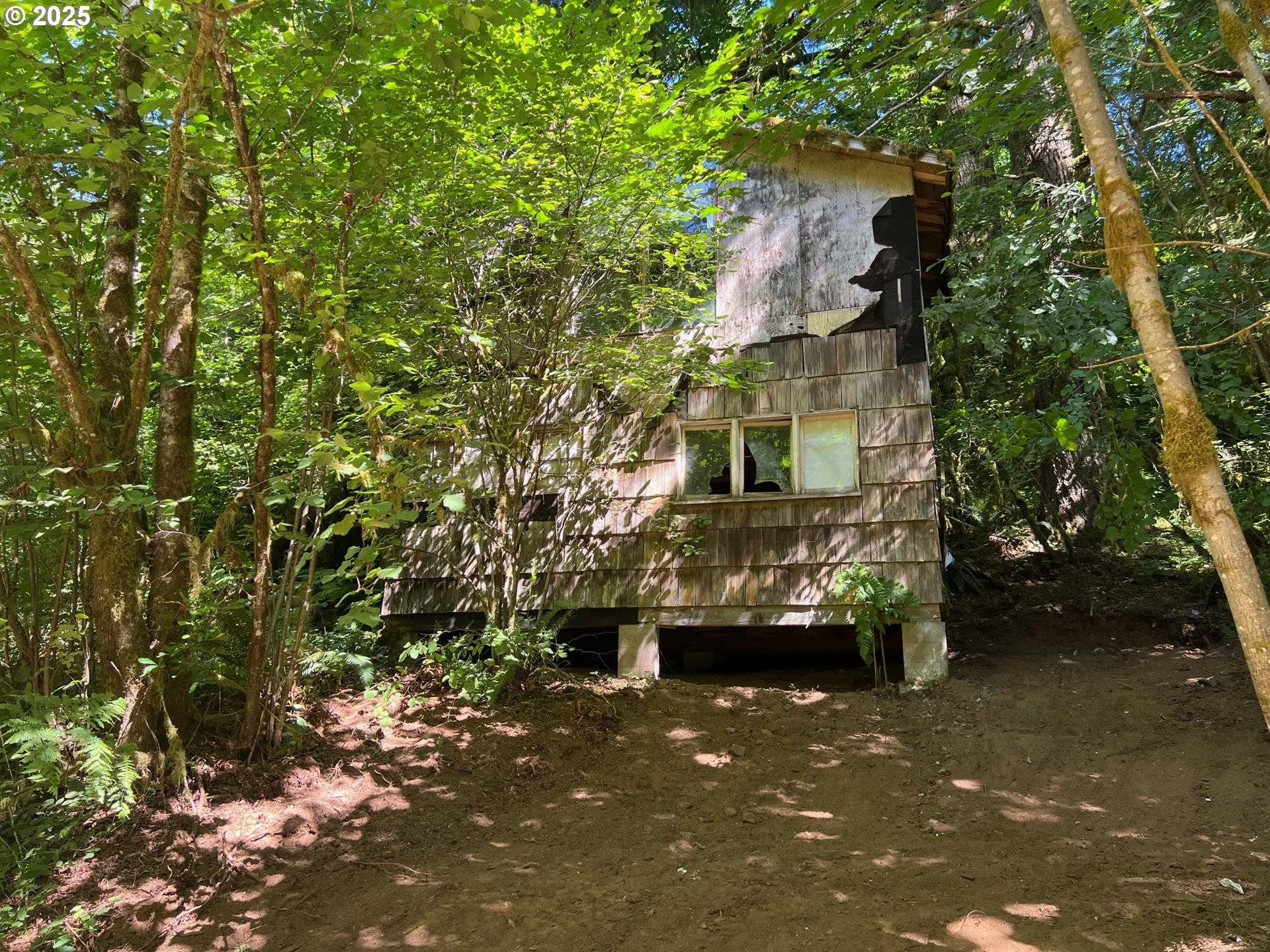 2536 SE MANNTHEY RD, Corbett, OR 97019