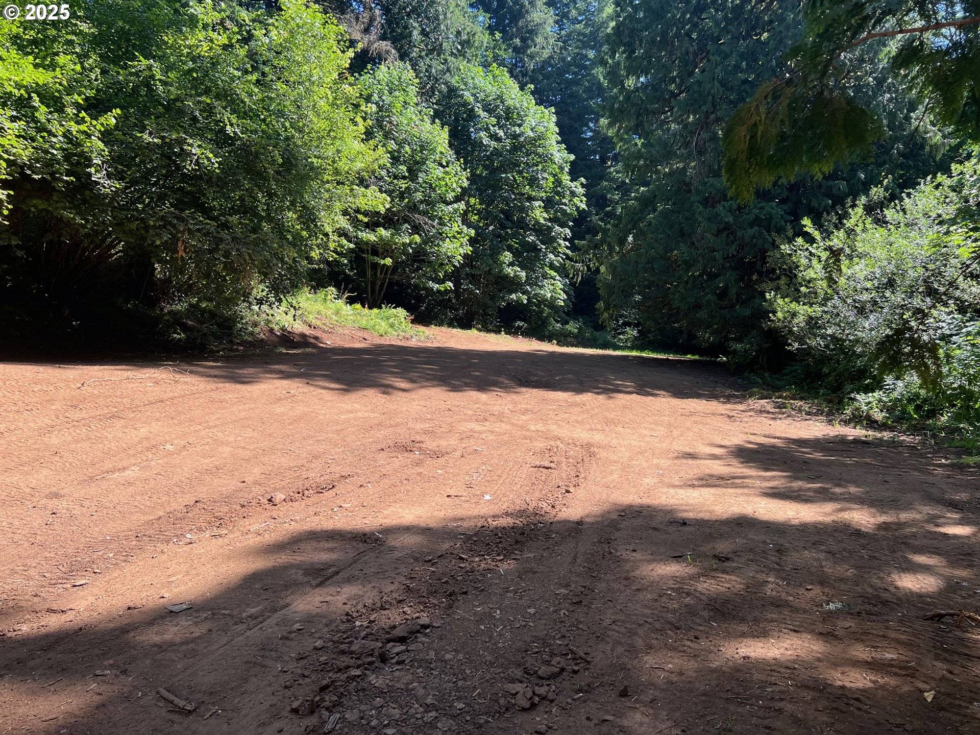 2536 SE MANNTHEY RD, Corbett, OR 97019