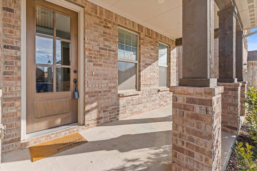 125 Kirwin Drive, Fort Worth, TX 76131