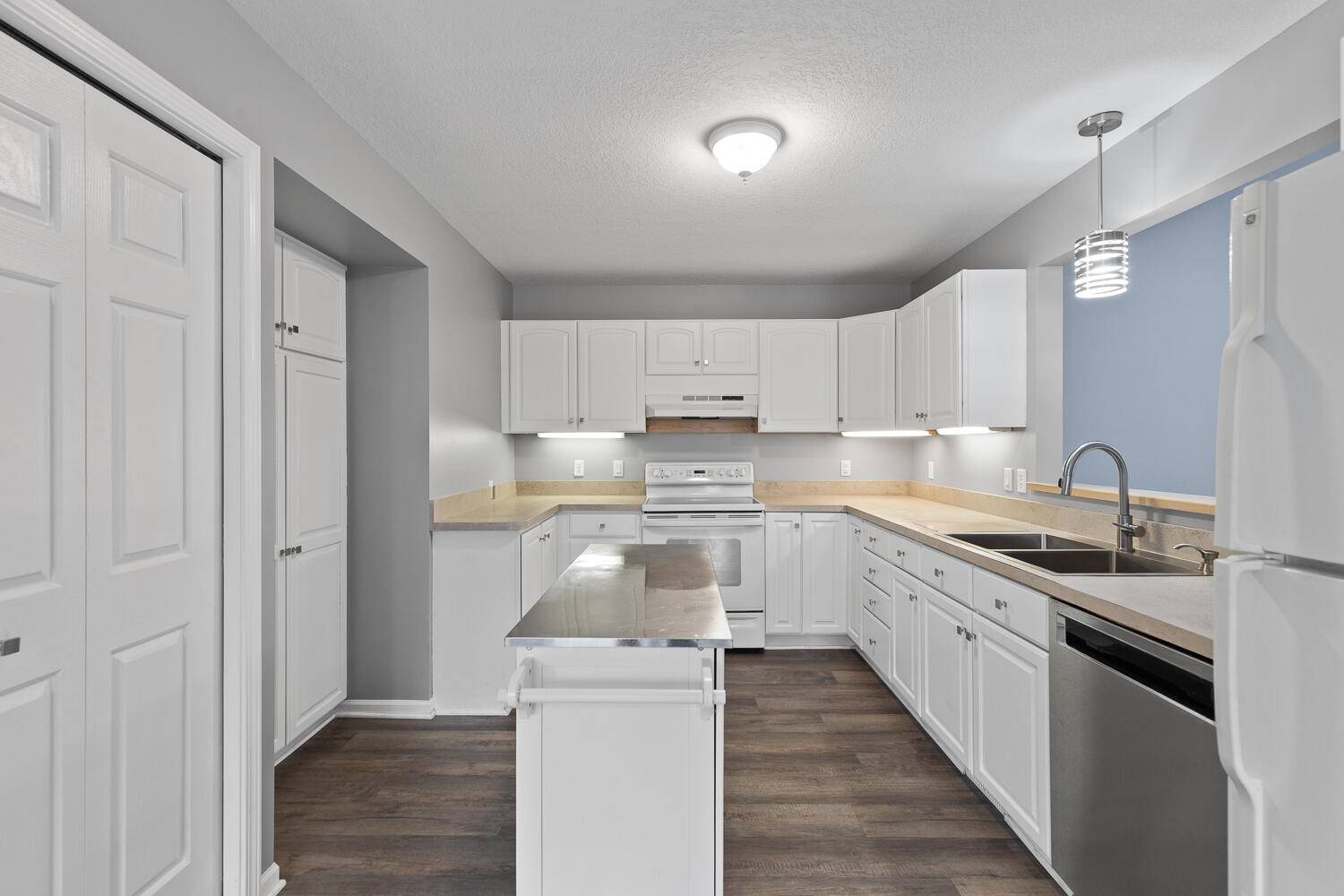 500 Richlyn DR, Adrian Twp, MI 49221