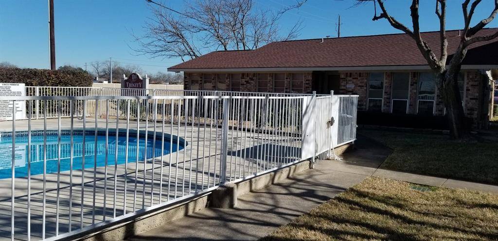 2200 E Trinity Mills Road #403, Carrollton, TX 75006