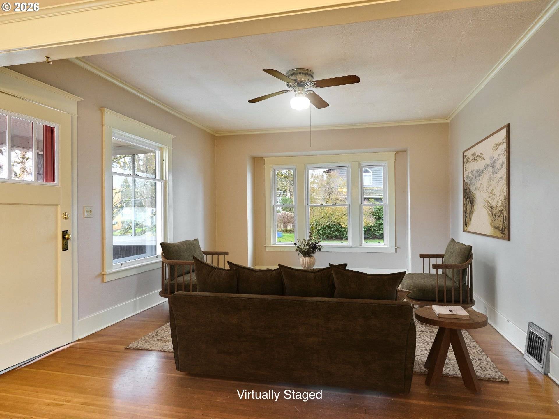 216 S JAMES ST, Silverton, OR 97381