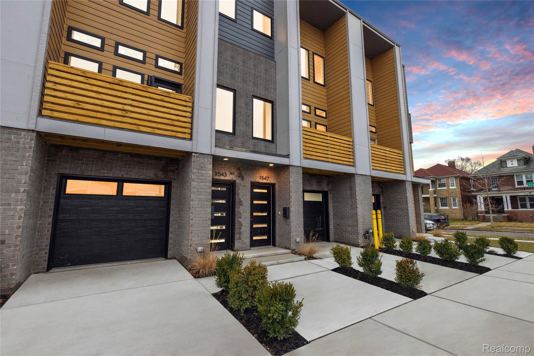 1713 Pallister ST #P27, Detroit, MI 48206