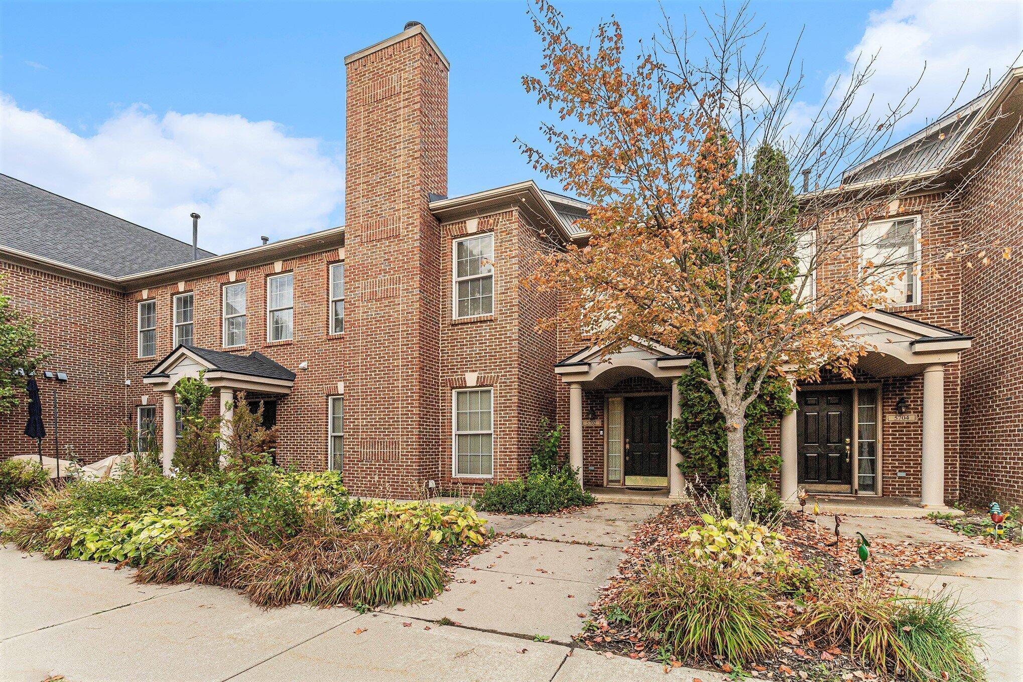 5702 Hampshire LN, Pittsfield Charter Twp, MI 48197