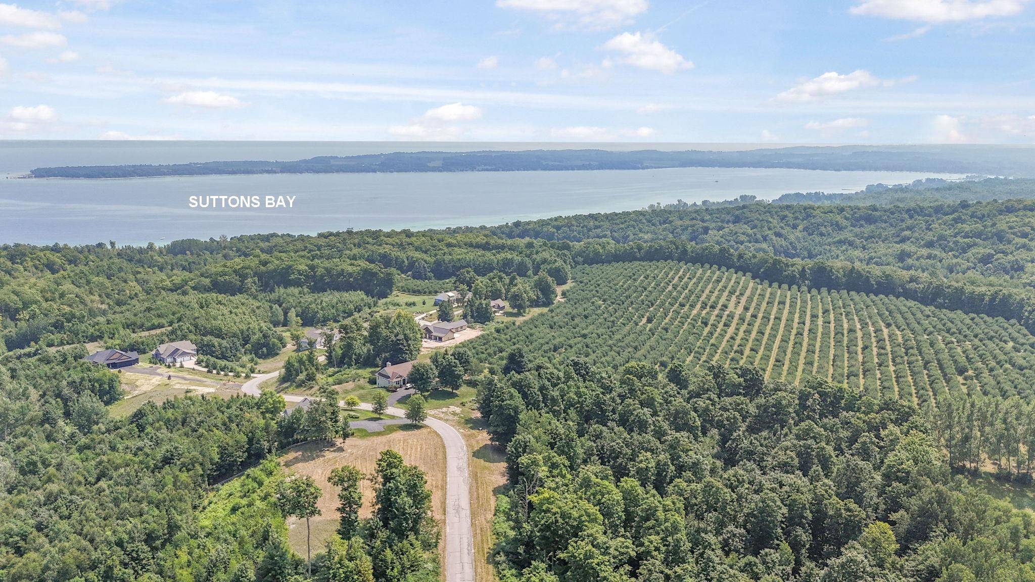 1912 N Blue Water CT, Suttons Bay Twp, MI 49682