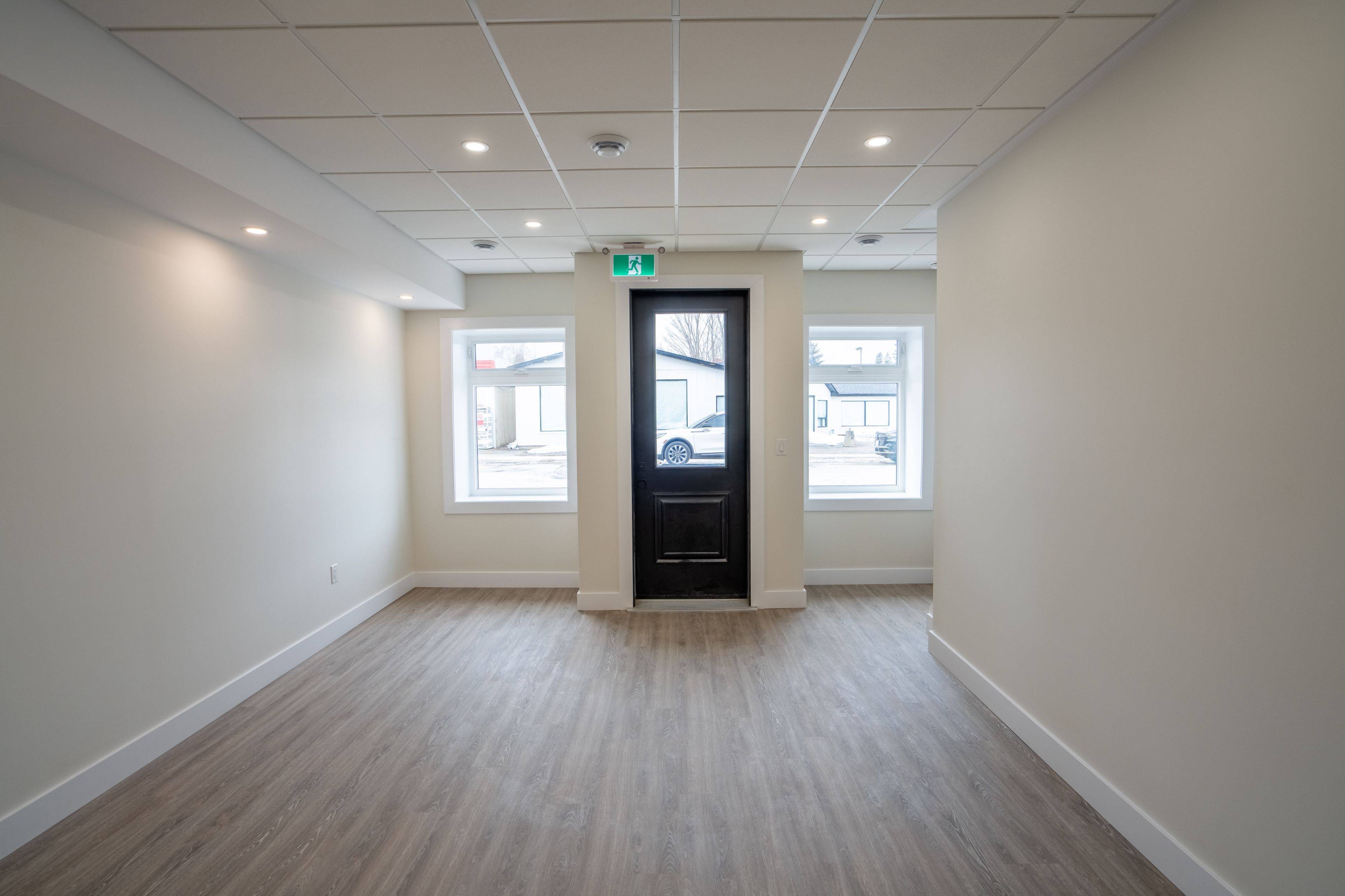 5 Church ST E, Westport, ON K0G 1X0