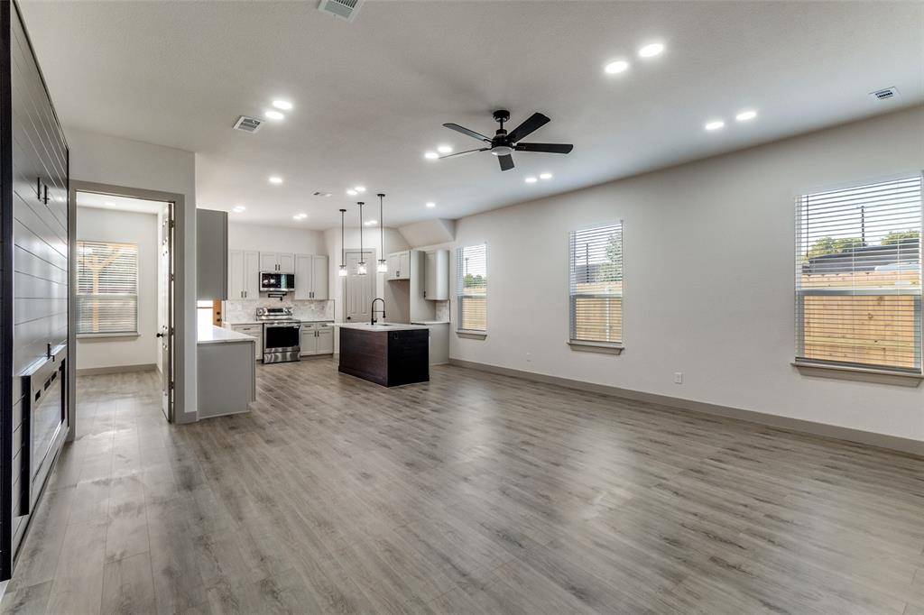 917 S Carroll Avenue, Dallas, TX 75223