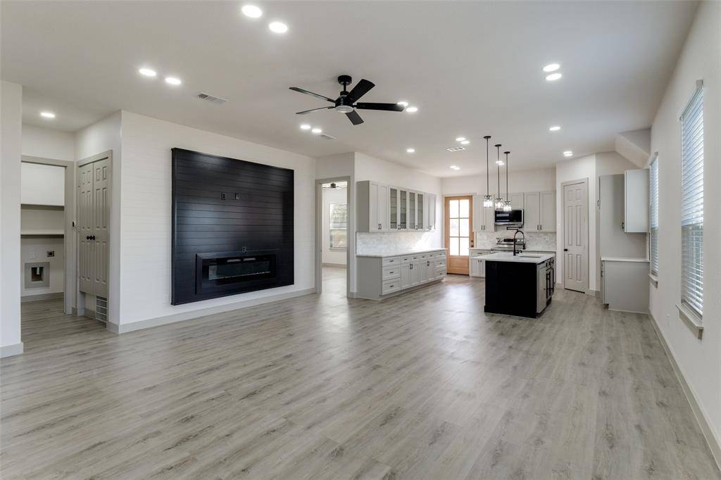 917 S Carroll Avenue, Dallas, TX 75223