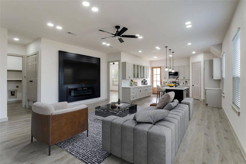 917 S Carroll Avenue, Dallas, TX 75223