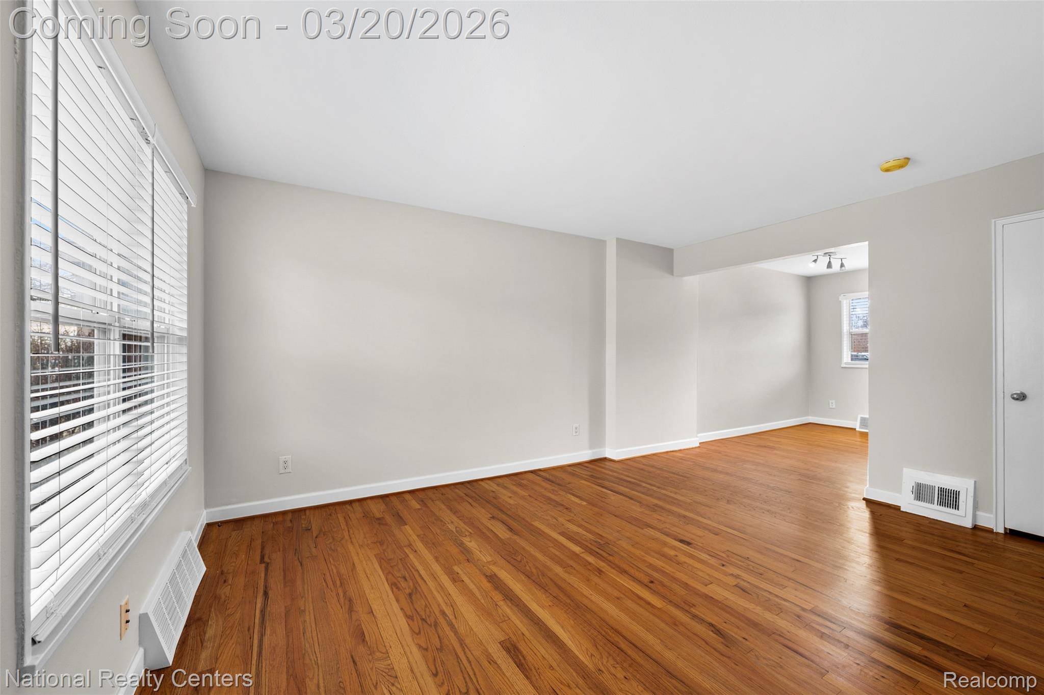 3352 Coolidge HWY #11, Royal Oak, MI 48073