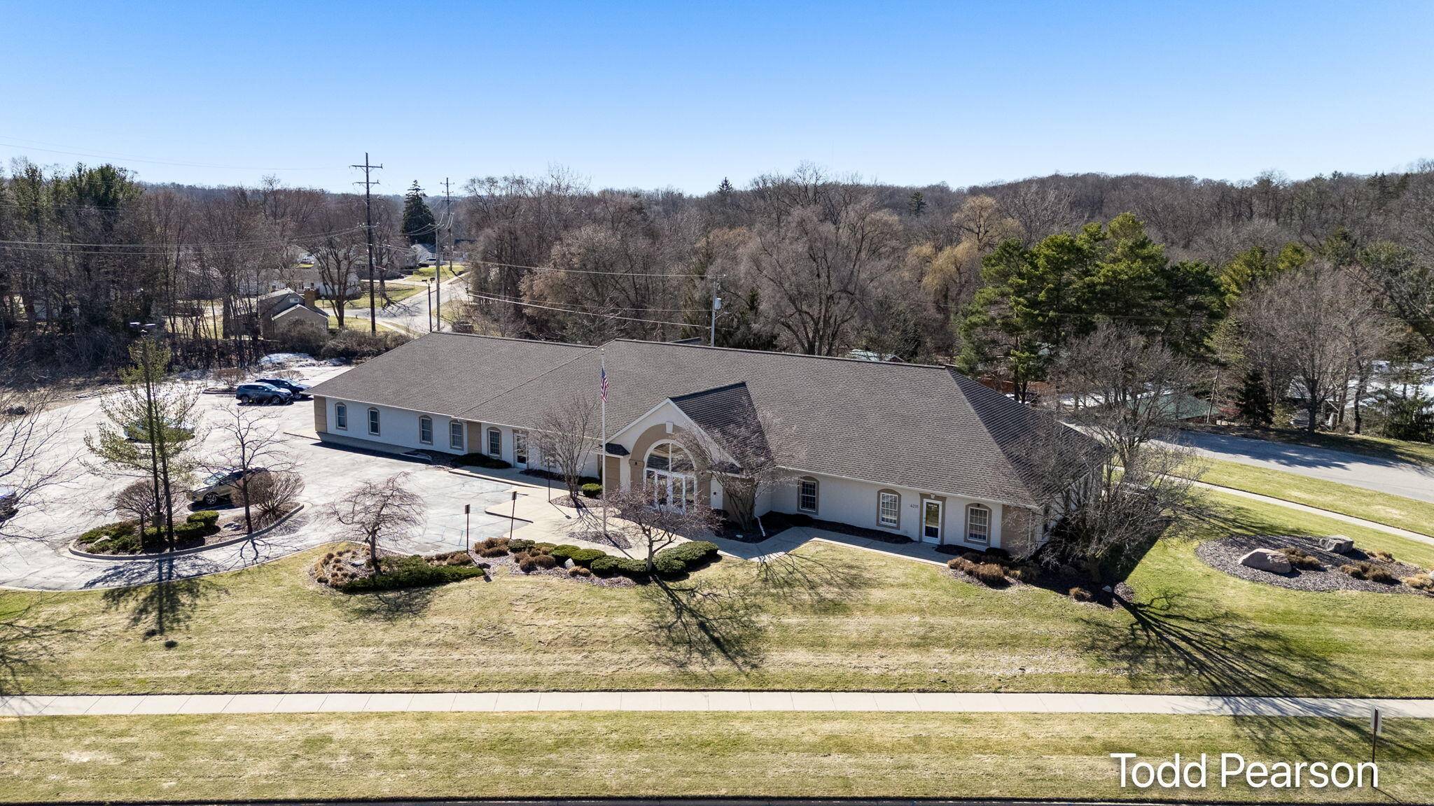 4211 Division AVE N, Plainfield Twp, MI 49321