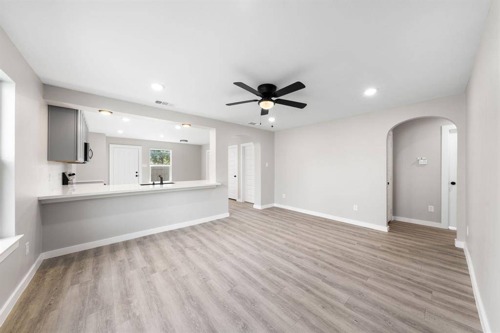 218 Chandler Street, Wilmer, TX 75172