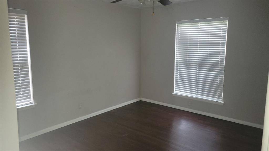 1251 E Pentagon Parkway, Dallas, TX 75216