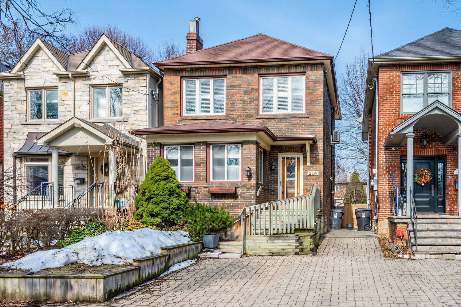 214 Belsize DR, Toronto C10, ON M4S 1M4