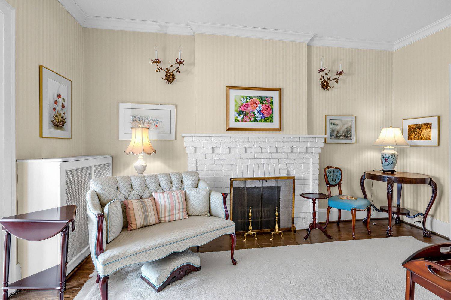 214 Belsize DR, Toronto C10, ON M4S 1M4