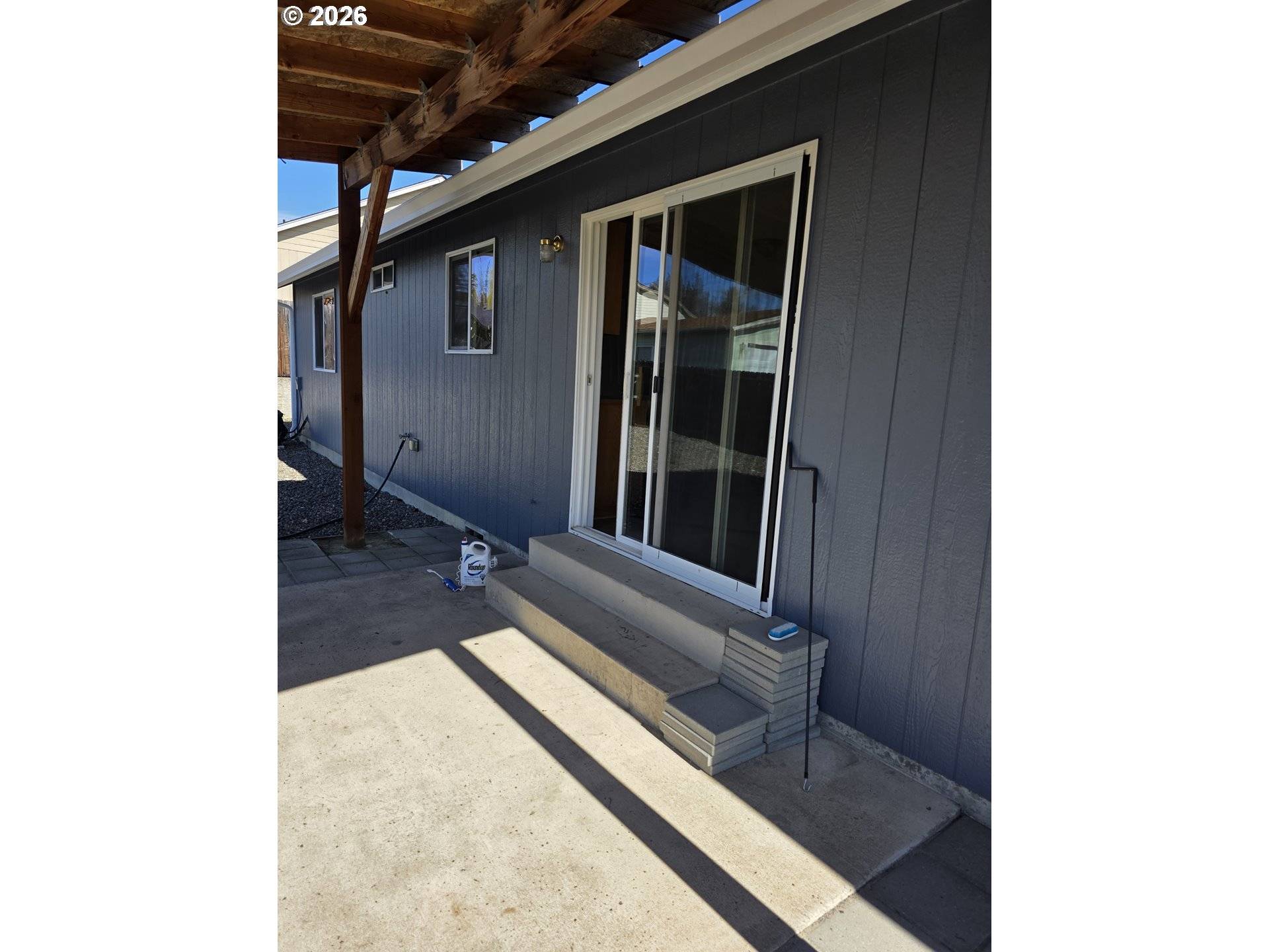 182 WOODDUCK ST, Winston, OR 97496