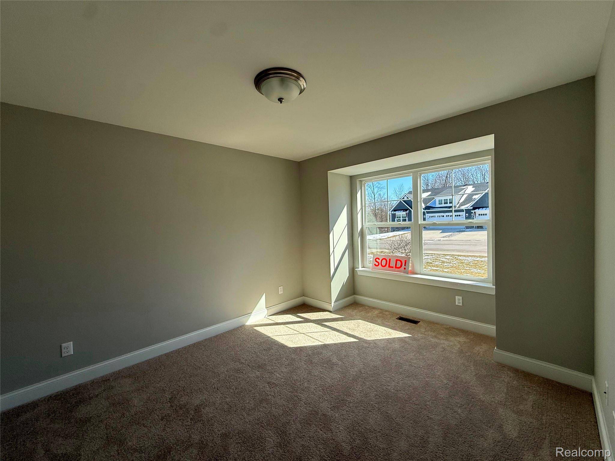 1054 CAMELLIA CIR #44, Marion Twp, MI 48843