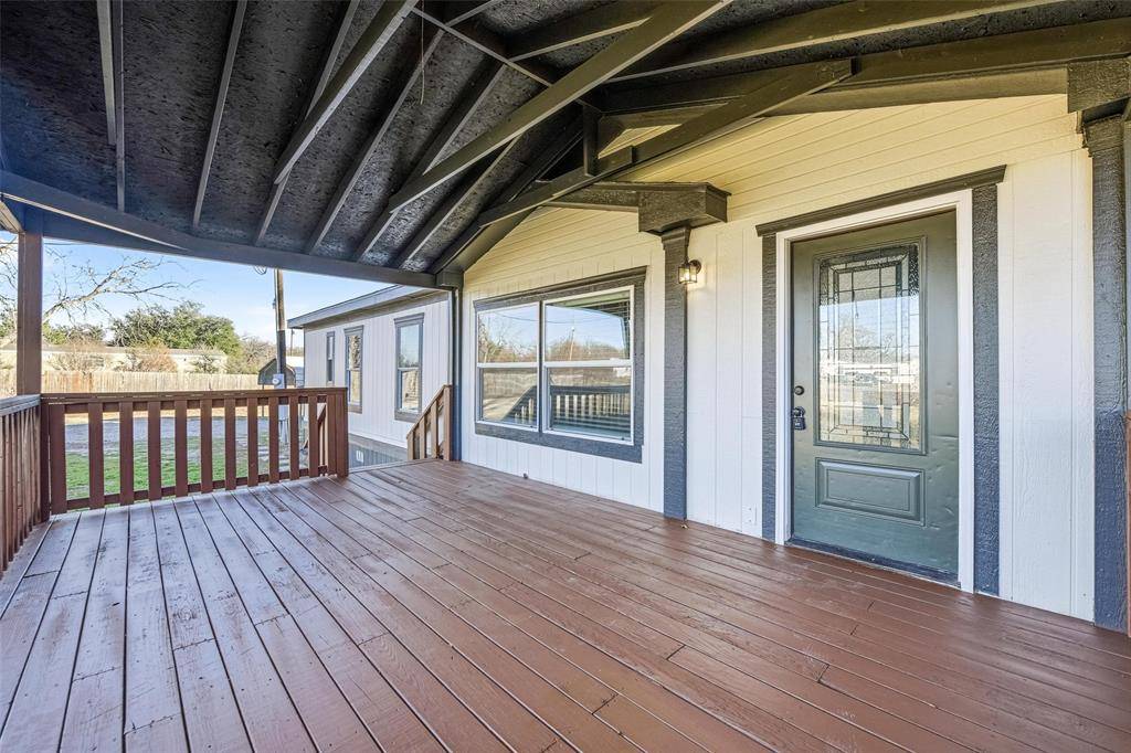 111 Jody Lane, Azle, TX 76020