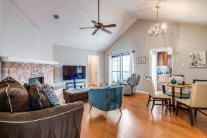 2835 Keller Springs Road #1102, Carrollton, TX 75006