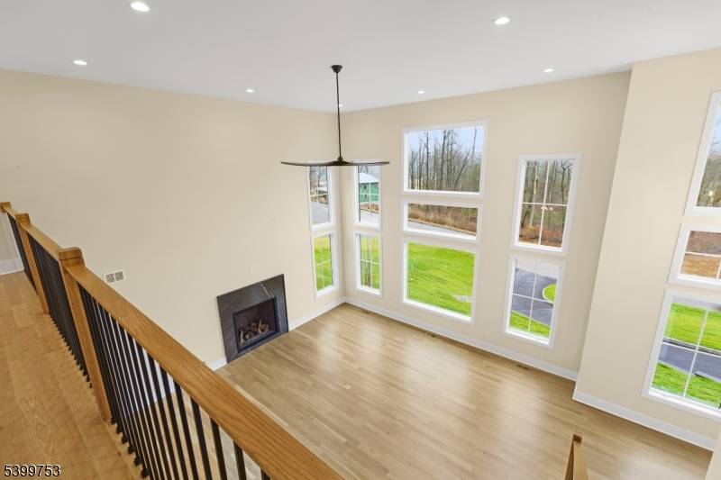 10 Twin Brooks Ct, Warren Twp., NJ 07059