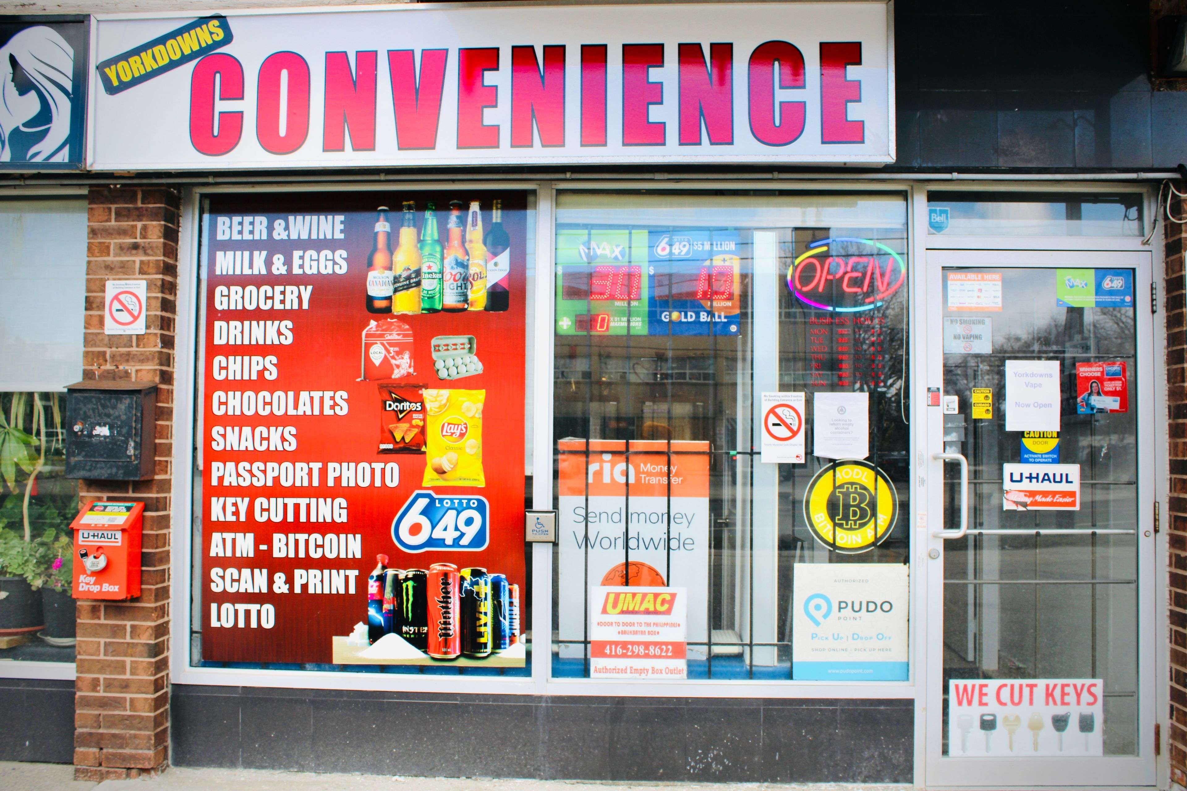 4119 Bathurst ST, Toronto C07, ON M3H 3P4