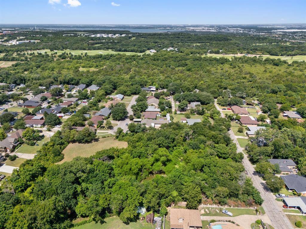 1 Ott Circle, Cockrell Hill, TX 75211