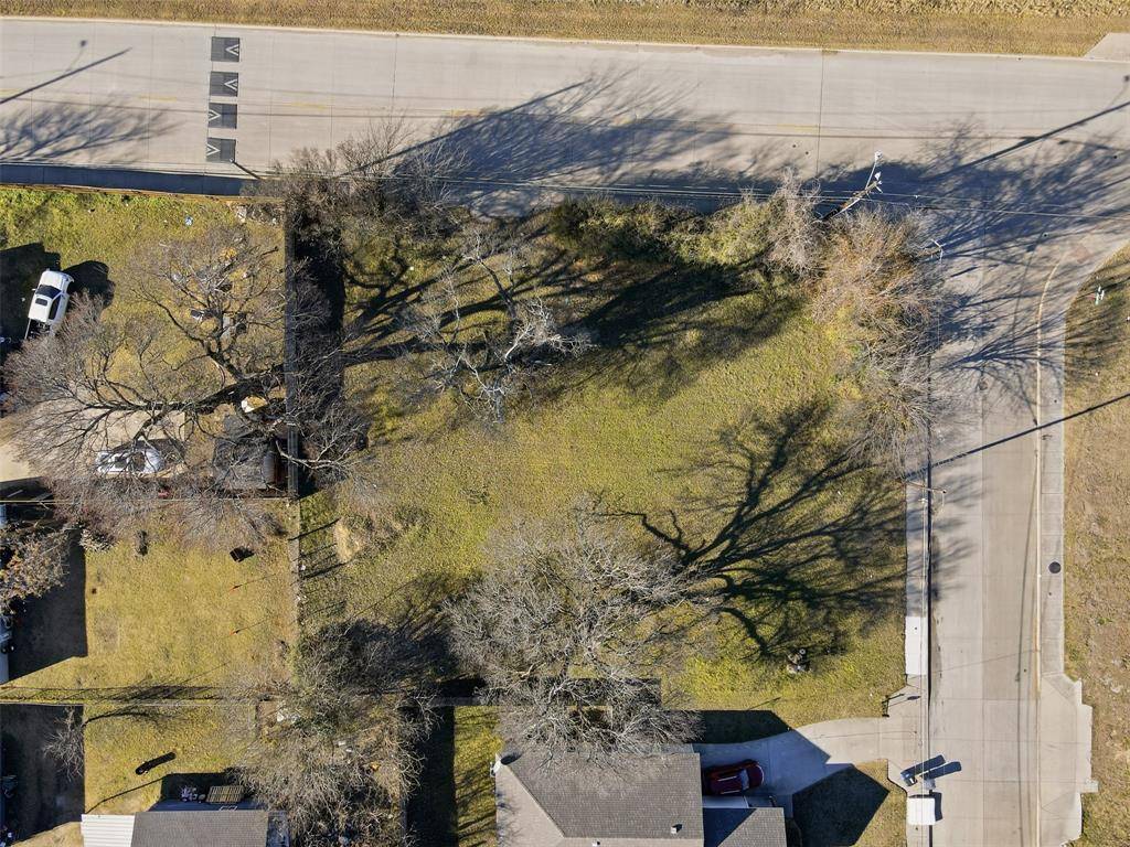 8240 Carbondale Street, Dallas, TX 75216