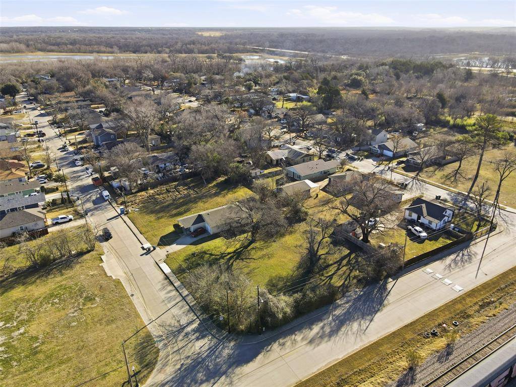 8240 Carbondale Street, Dallas, TX 75216