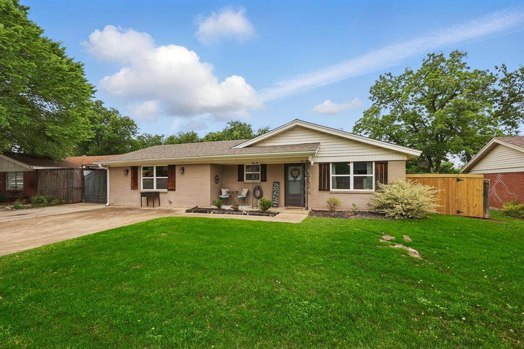 8832 Kate Street, White Settlement, TX 76108