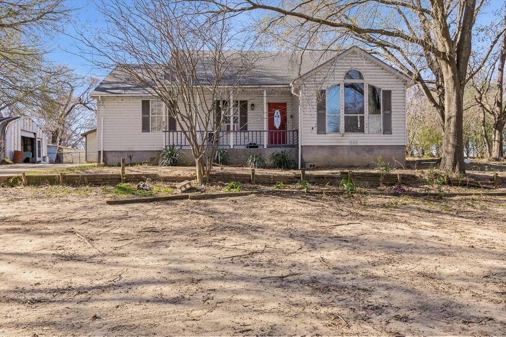 213 Westview Drive, Gun Barrel City, TX 75156