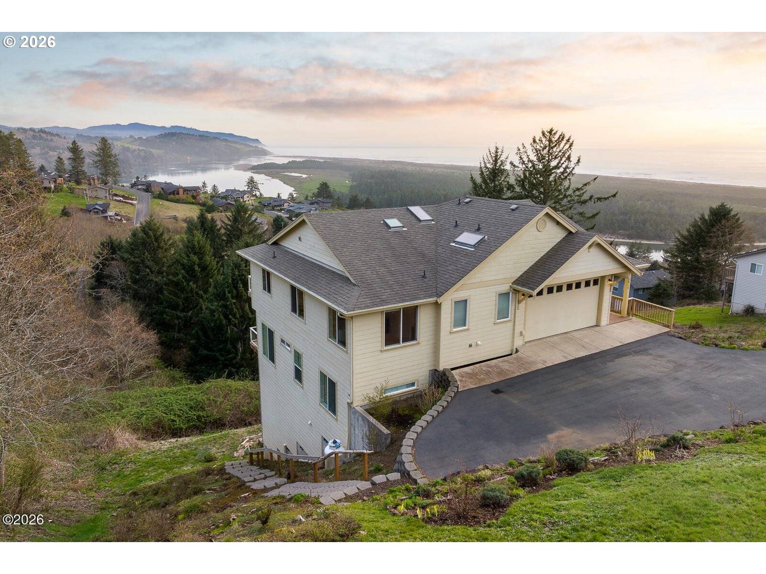 7415 E Summit Road, Pacific City, OR 97135