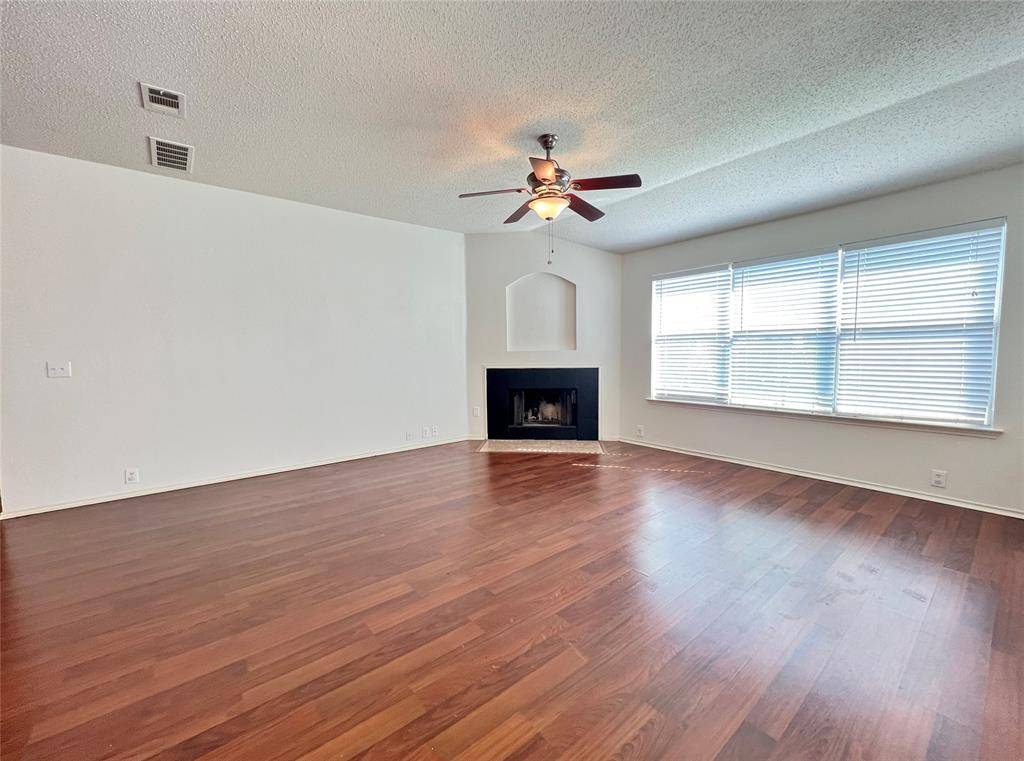 4701 Napa Valley Drive, Denton, TX 76226