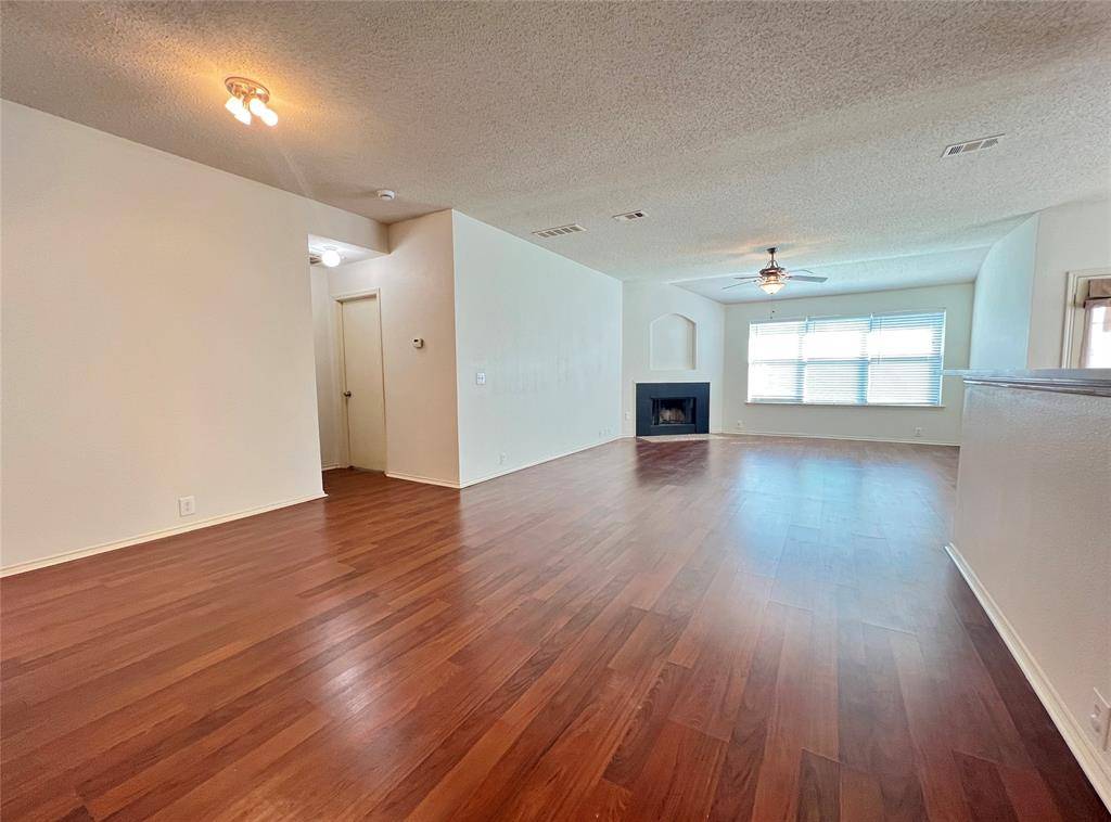 4701 Napa Valley Drive, Denton, TX 76226