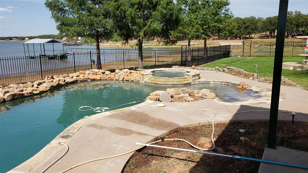 213 Cortez Drive, Nocona, TX 76255