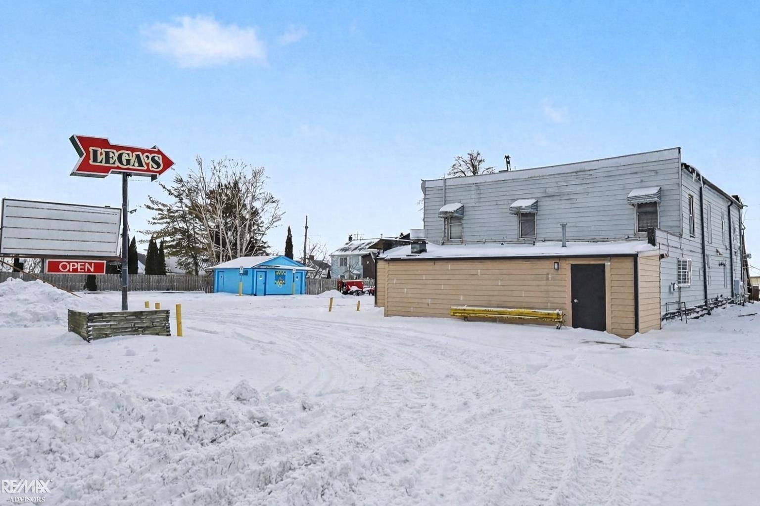 9724 Pearl Beach BLVD, Clay Twp, MI 48001