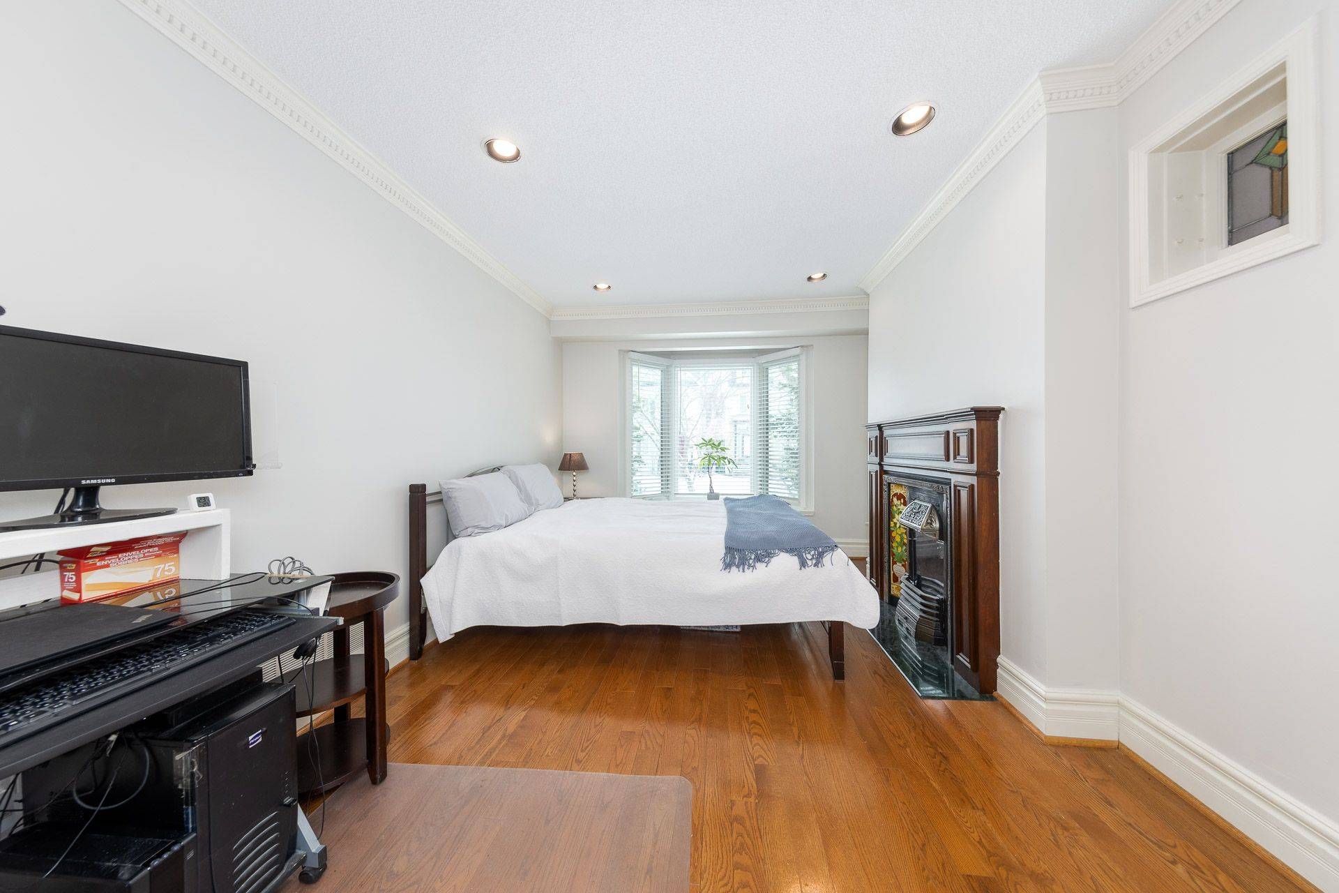 36 Banff RD, Toronto C10, ON M4S 2V5