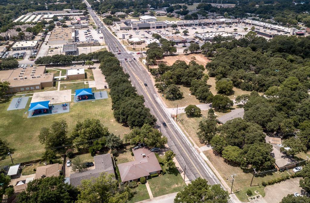 1525 W Randol Mill Road, Arlington, TX 76012