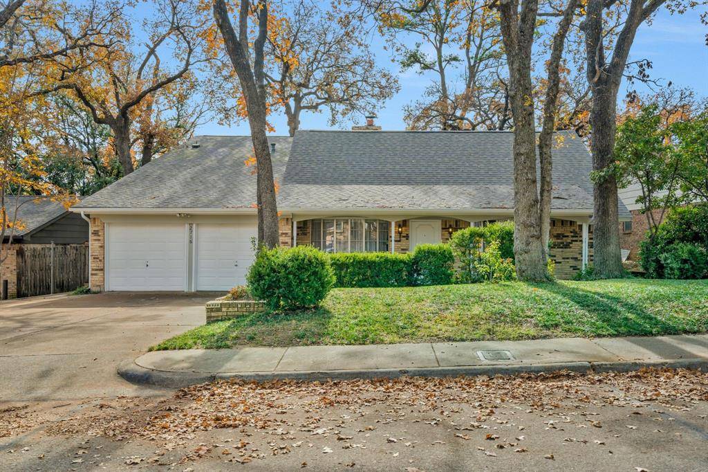 2716 Plover Lane, Irving, TX 75060