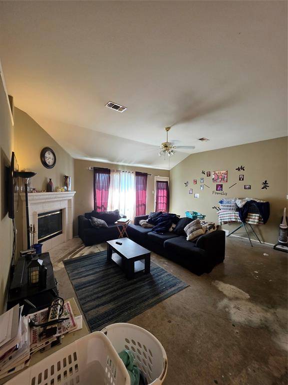 4412 Fox Meadows Lane, Mansfield, TX 76063