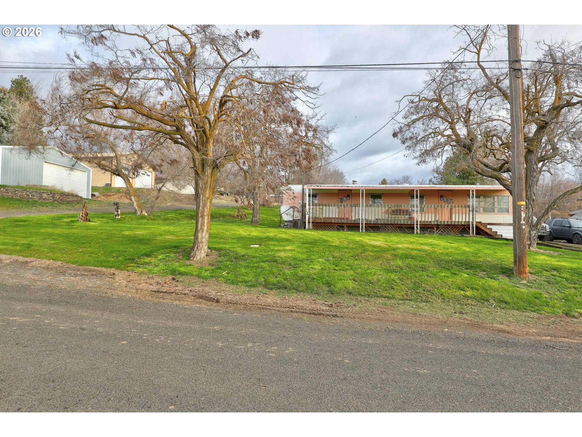400 LINCOLN ST, Moro, OR 97039