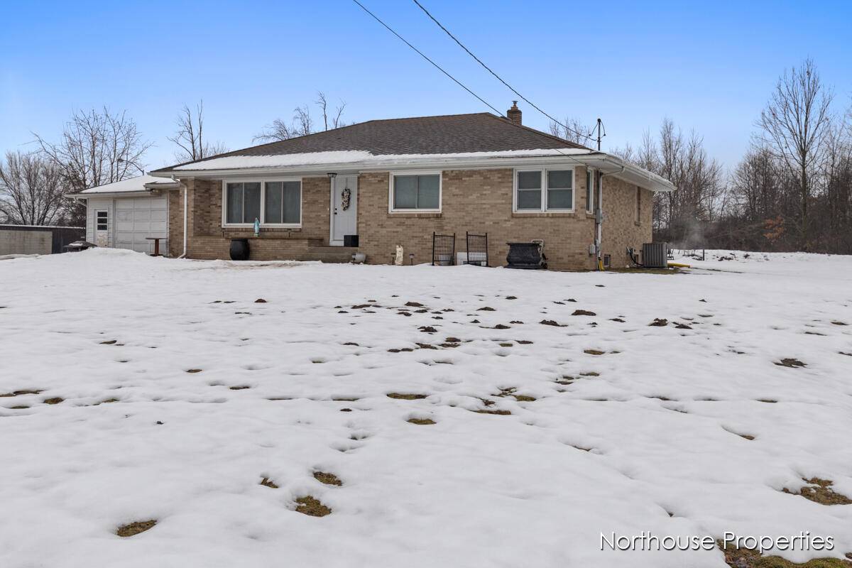 3898-3900 68th ST SE, Gaines Twp, MI 49316