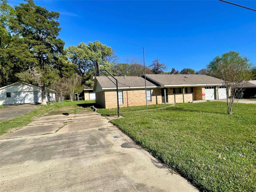 8541 Meadow Parkway Drive, Shreveport, LA 71108