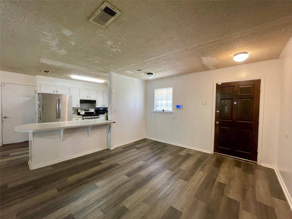 8541 Meadow Parkway Drive, Shreveport, LA 71108