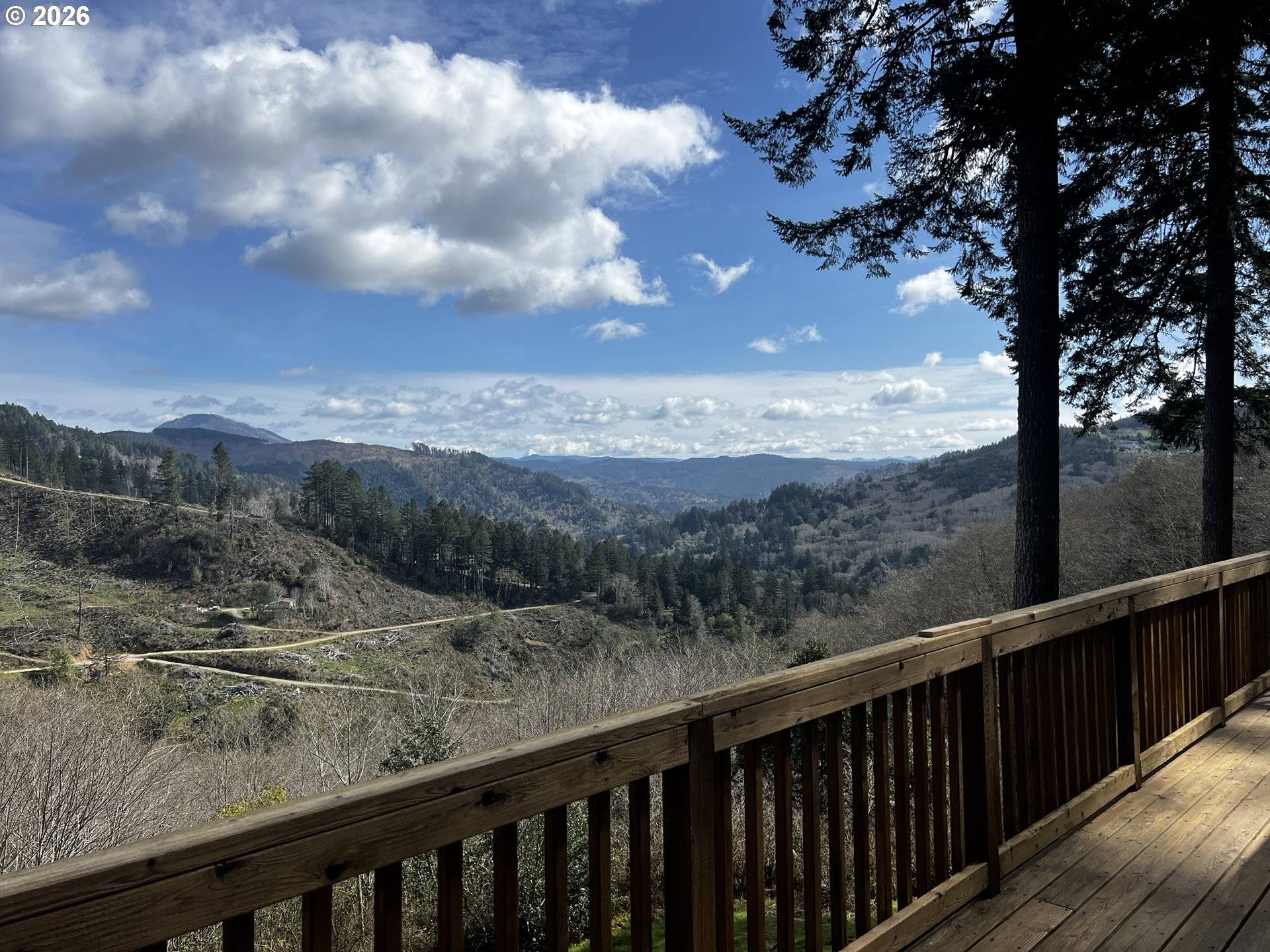 17031 EASTWOOD LN, Brookings, OR 97415